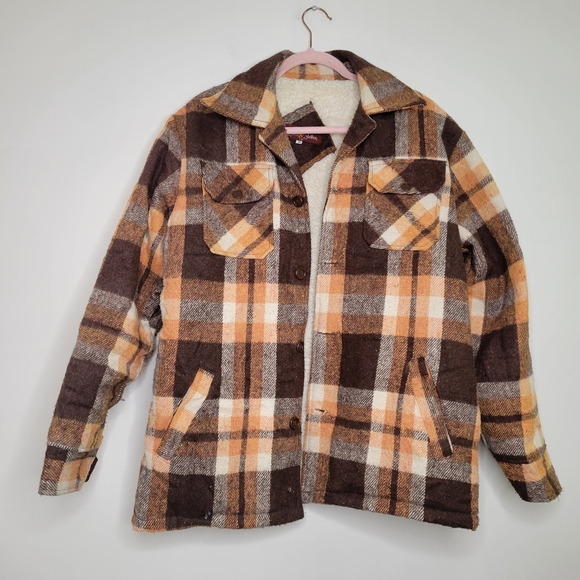 black Stallion Other - Black Stallion plaid Sherpa lined insulted jacket